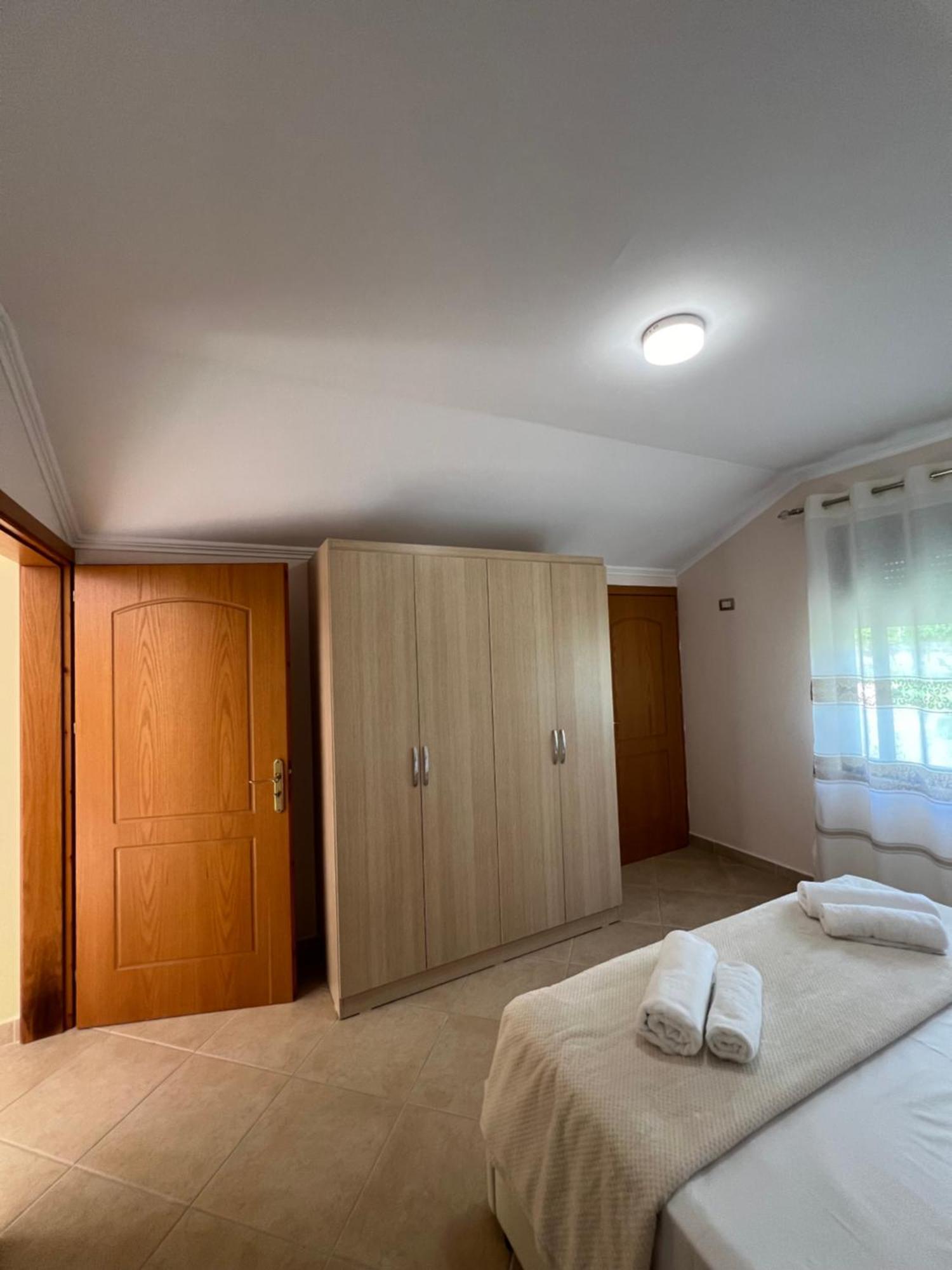 Flower Terrace Apartment Gjirokastër Exterior foto